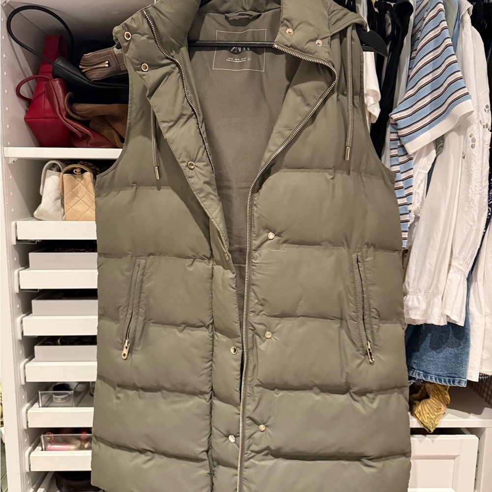 Zara Olive Green Puffer Vest